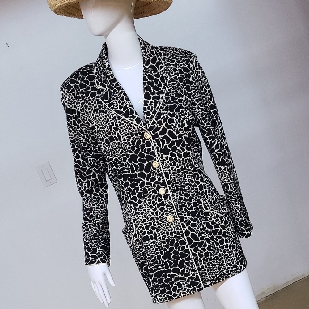 St. John Collection Button Down Blazer